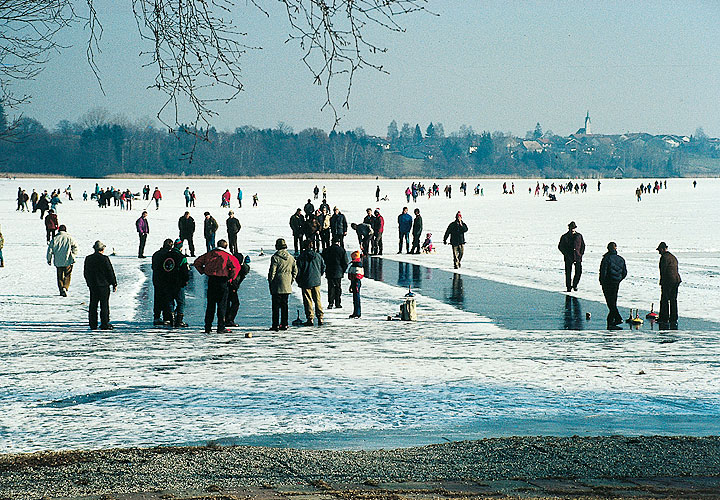 Winterspaziergang in Taching am See